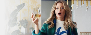 Elizabeth Banks, Chief Creative Officer of Archer Roose Wines on Forbes